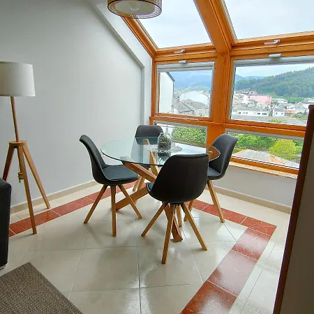 ático Vacacional Con Piscina * Viveiro